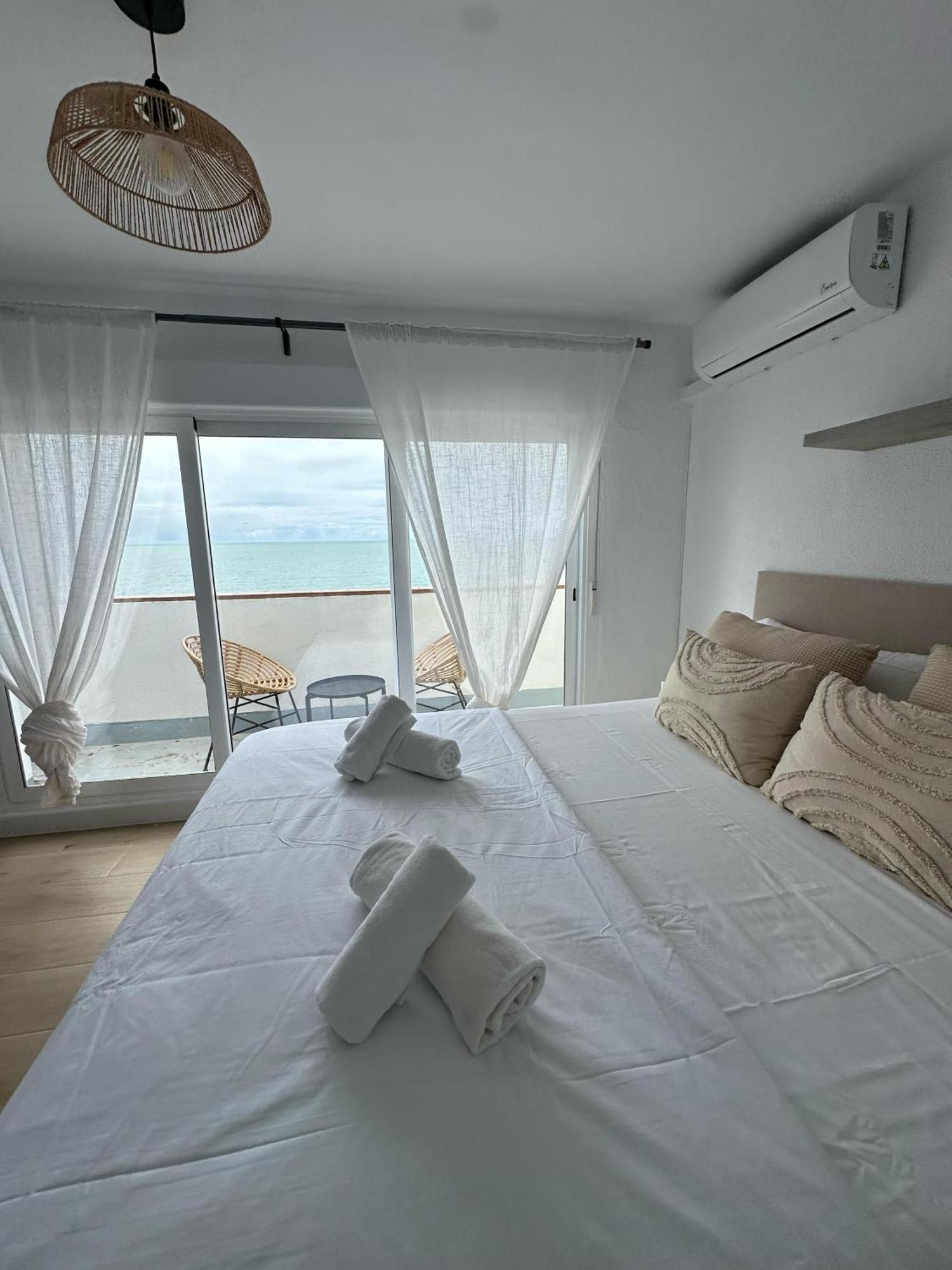 Gatu Villa Mar "Preferente Para Mayores De 25 Anos Y Familias " El Puerto de Santa Maria Exterior photo
