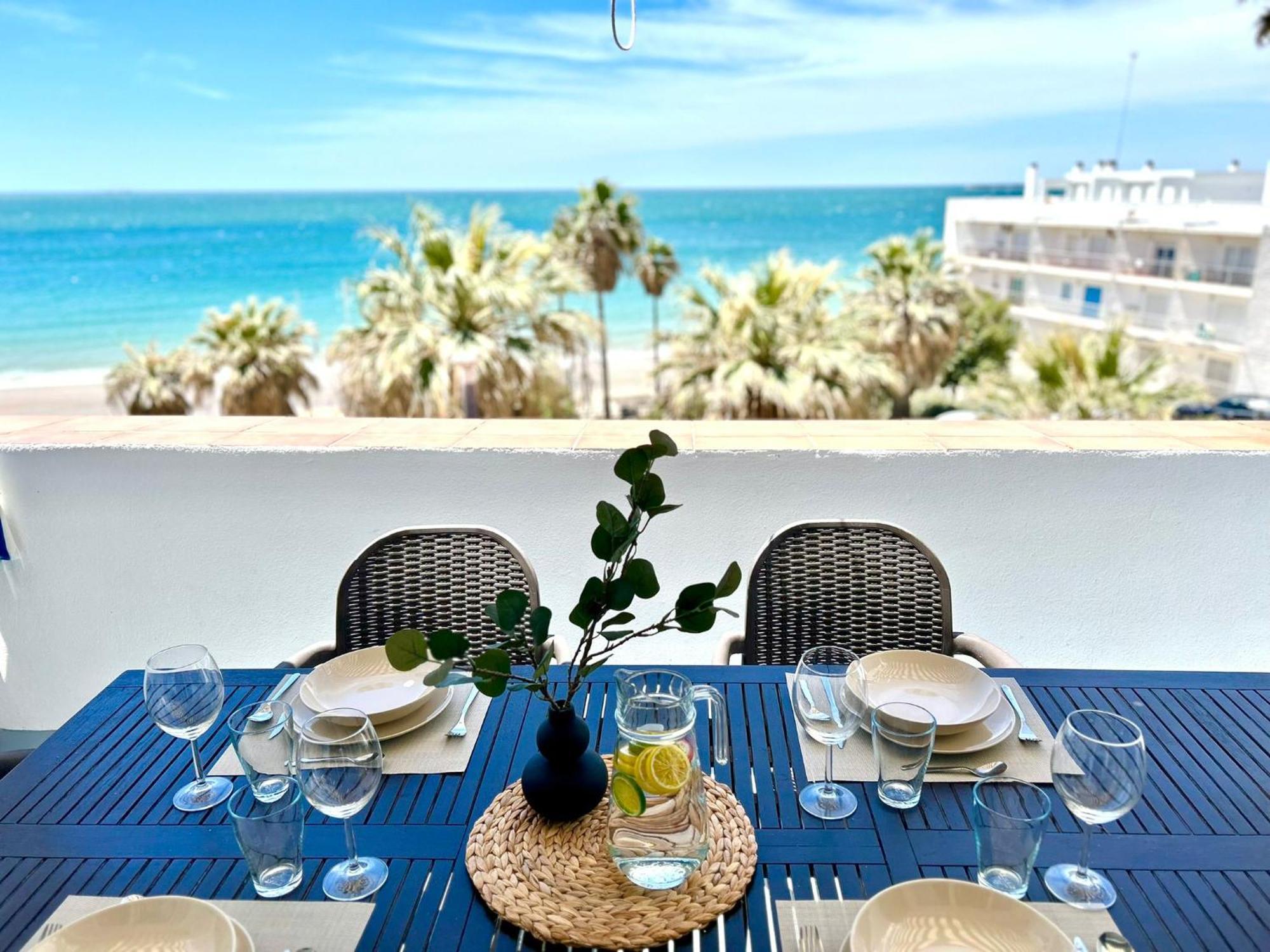 Gatu Villa Mar "Preferente Para Mayores De 25 Anos Y Familias " El Puerto de Santa Maria Exterior photo